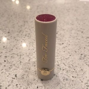 Too Faced Drunk Dial lipstick 💄